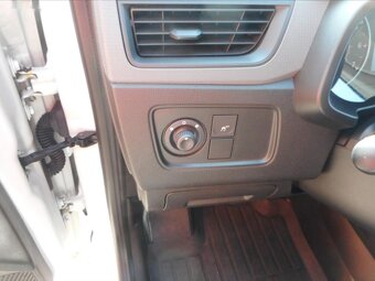 Renault Express,1,5 DCi Poškozeno - 11