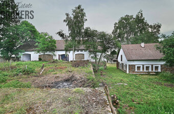 Rodinný dům Zásmuky - Vršice, pozemek 42.000 m2 - 11