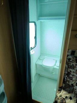 Prodáno Karavan Adria Unica 502 - francouzská postel - 11