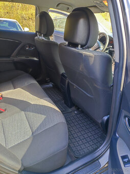 Prodám Toyota Avensis 2.0 D-4D - 11