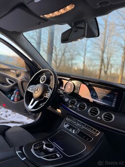 Mercedes E220D AVANTGARDE - 11