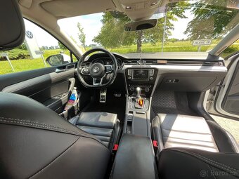 Passat B8 4MOT BiTDi 176kW Highline R-line - 11