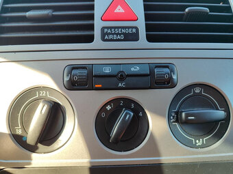PRODÁM VW TOURAN 2.0 L -  CNG – NOVÉ LAHVE  2008 r.v. - 11