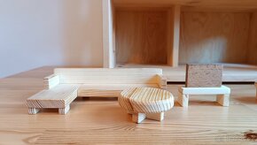 Dřevěný domek pro panenky - 11