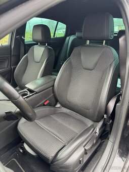 Opel INSIGNIA GSI CDTi - 11