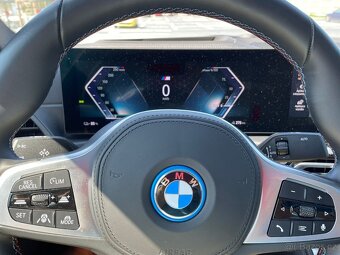 BMW i4 M50 - 11