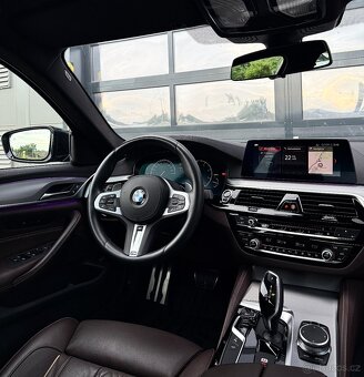 BMW 530d xDrive MPACKET - 11