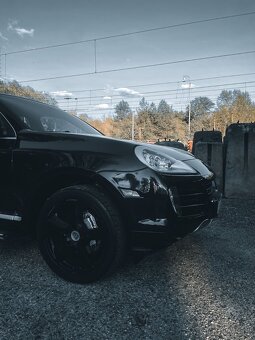 PORSCHE CAYENNE S 3.6 VR6 - 11