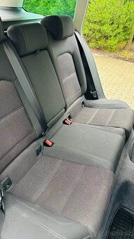 Volkswagen Passat 3C - 11