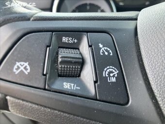 OPEL ASTRA KOMBI 1,6 CDTI 81 KW 1.MAJITEL - 11