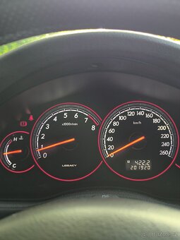 Subaru Legacy 3.0 manuál - 11