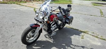 Suzuki VZ 800 Marauder - 11