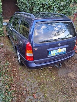 Opel Astra Caravan - 11