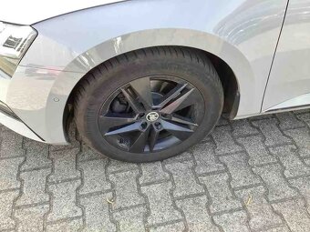 Škoda Superb iV sportline TSI 160kw,tažné,panorama,webasto - 11