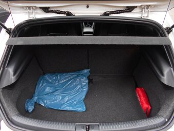 Volkswagen Scirocco, 1,4 TSI R-Line 1 mj new ČR-2013 - 11