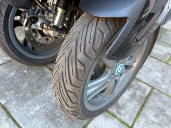 Piaggio mp3 yourban 300 2013 - 11