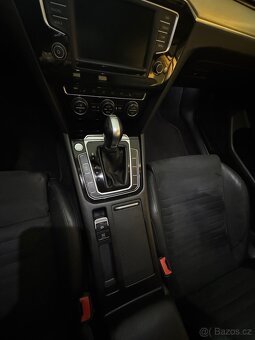 VW Passat - 11