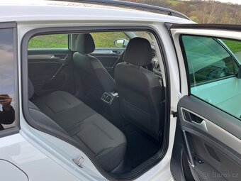 Volkswagen Golf Combi 2.0 TDi 110Kw 4x4 R-line Rok 3/2015 - 11