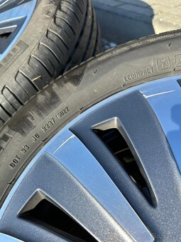 Prodej letní sady litých kol a pneu na Škodu Superb 3 - 11