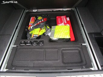 BMW X4, 2,0D-4x4-140KW-KOUPEN V ČR - 11