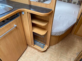 LMC Dominant 470/FRANCOUZSKÁ POSTEL - 11