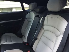 PORSCHE TAYCAN CROSS TURISMO 4S PLUS- NETTO 1,6 Mio.Kč - 11