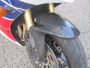 HOnda CBR 600RR - 11