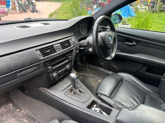 BMW 325i E92 M paket kůže, xenony, r.v. 2009 - 11