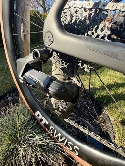 Canyon Endurance CF7 eTap - 11