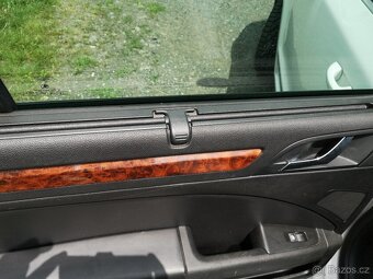 ŠKODA SUPERB 2.0TDi 125KW DSG SERVIS VÝBAVA - 11