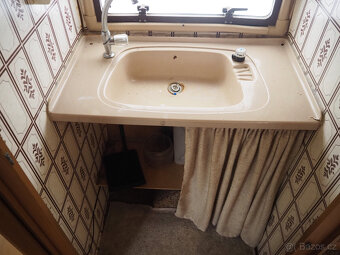CORSAR WOHNWAGENBAU 535 OBYTNÝ KARAVAN - 11
