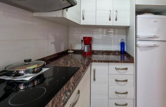 Prodej bytu u moře ve Španělsku 15.min od letiště v Alicante - 11