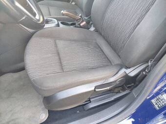 Opel Astra kombi 1.6i 85 kW, r.v. 4/2014, najeto 184.484 km - 11