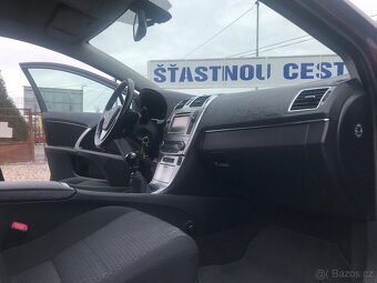 Toyota Avensis 2.0 D 91 KW,FACELIFT,ČR.. - 11