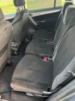 Citroën Grand C4 Picasso - 11