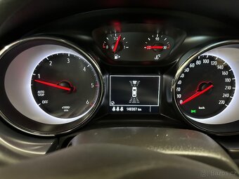 Opel Astra 1.6 CDTi ECOTEC D Edition tažné - 11