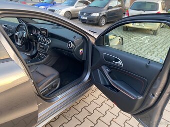Mercedes Benz A 200 amg line - 11