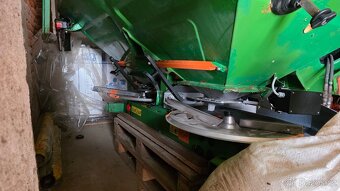 PRODÁM ROZMETADLO AMAZONE - 11