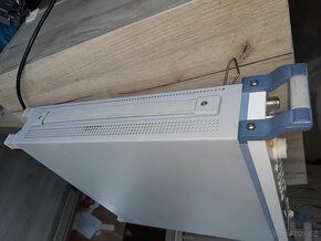 Signálový generátor Rohde Schwarz SML02 9kHz- 2,2GHz +option - 11