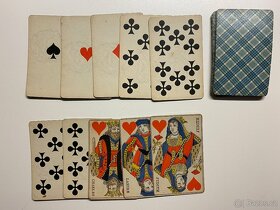 Sběratel nabízí staré karetní hry - 11