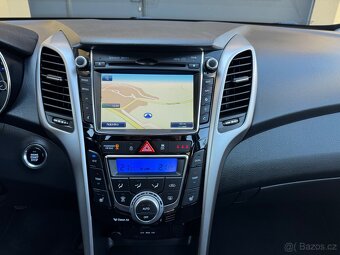 Hyundai i30 1.6i 99Kw - 11