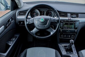 Škoda Superb Combi 1.6 TDI CR DPF Elegance - 11