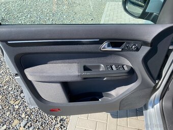 Volkswagen Touran, 2.0 TDI 125kW - DSG-XENON-NAVI - 11