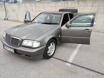 Mercedes C180 - 11