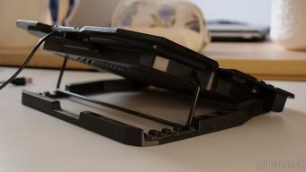 HP Pavilion Gaming 15 / RTX 3050 + chladící podložka - 11