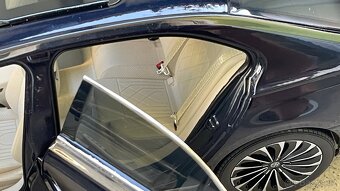 Volkswagen Phideon Paudi 1:18 - 11