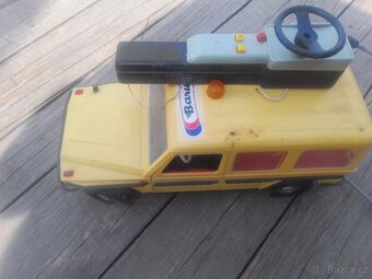 Staré Hračky Puch a Land rover - 11