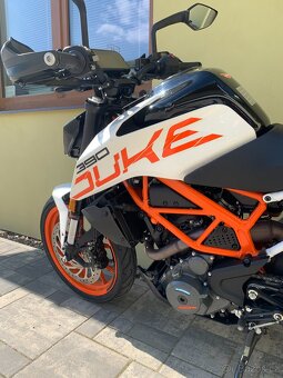 KTM 390 Duke - 11