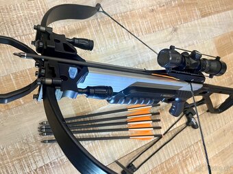 Kuše Excalibur Matrix 330 Black - 11