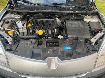 Renault Megane 1.6 16V KZ0V - 11